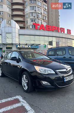 Хэтчбек Opel Astra 2010 в Одессе