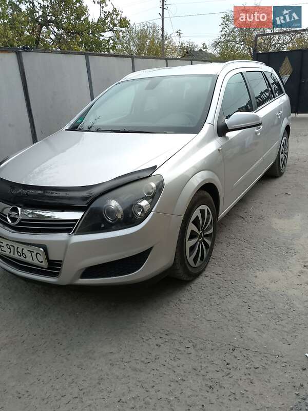 Универсал Opel Astra 2008 в Верховец