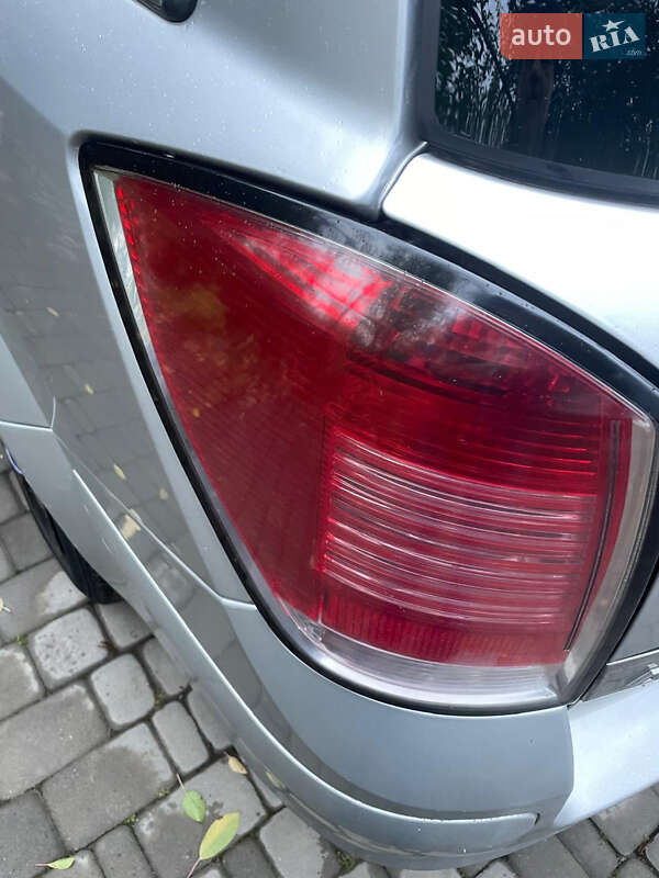 Универсал Opel Astra 2004 в Мерефа