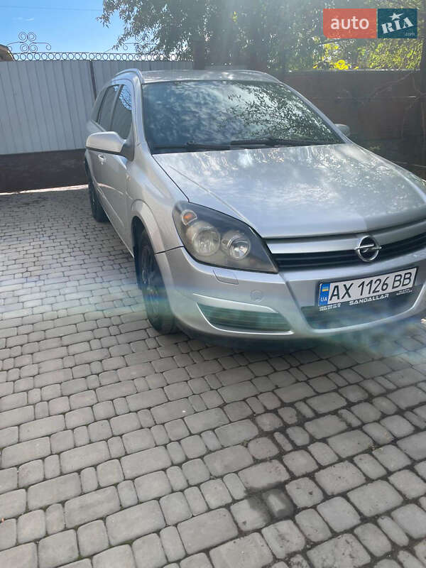 Универсал Opel Astra 2004 в Мерефа
