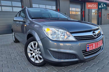 Универсал Opel Astra 2008 в Черкассах