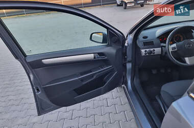 Универсал Opel Astra 2008 в Черкассах