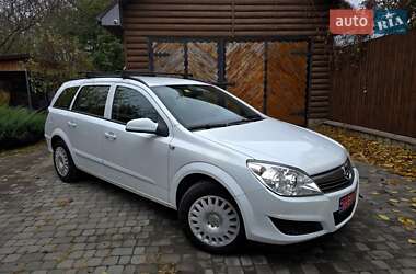 Универсал Opel Astra 2008 в Полтаве