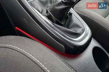 Универсал Opel Astra 2012 в 