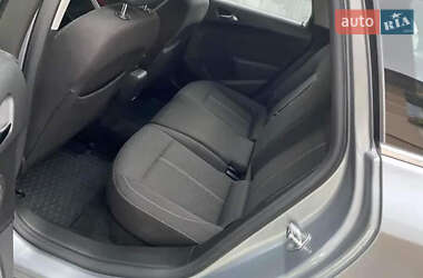 Универсал Opel Astra 2012 в 