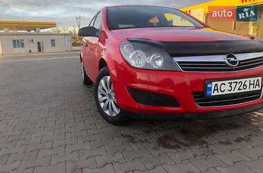 Хэтчбек Opel Astra 2009 в Луцке