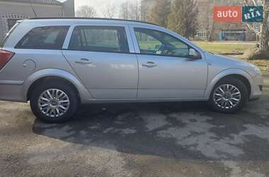 Універсал Opel Astra 2009 в Немирові
