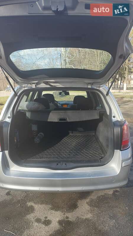 Універсал Opel Astra 2009 в Немирові