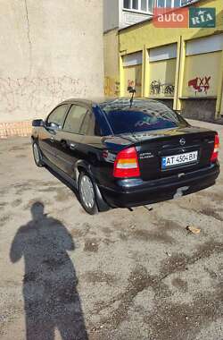 Седан Opel Astra 2008 в Івано-Франківську