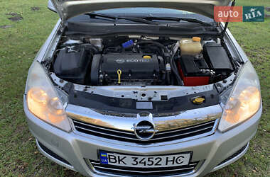 Універсал Opel Astra 2009 в Кременці