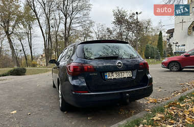 Универсал Opel Astra 2011 в Киеве