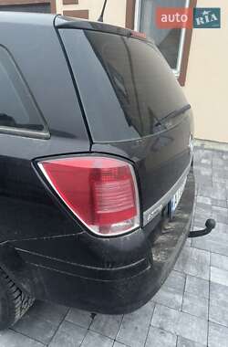 Универсал Opel Astra 2011 в 