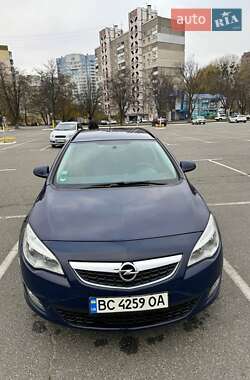 Універсал Opel Astra 2011 в Броварах