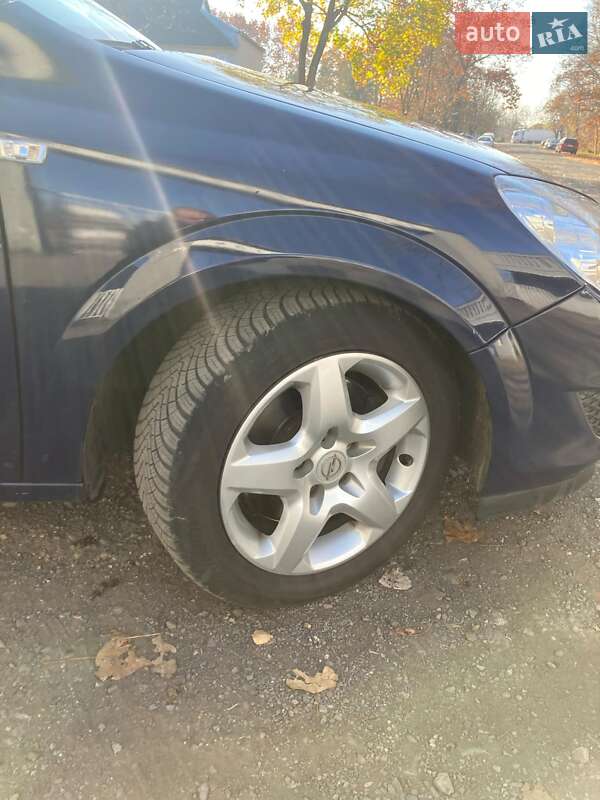 Универсал Opel Astra 2007 в Виноградове