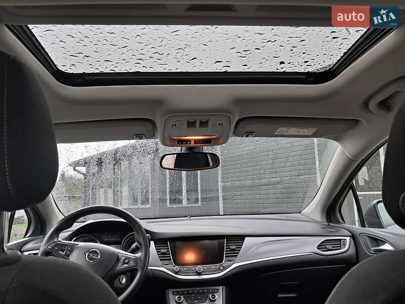 Универсал Opel Astra 2017 в Сокале