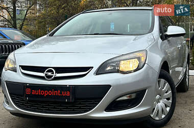 Универсал Opel Astra 2013 в Сумах