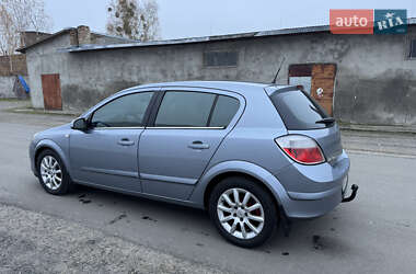 Хетчбек Opel Astra 2004 в Камені-Каширському