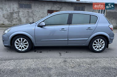 Хетчбек Opel Astra 2004 в Камені-Каширському