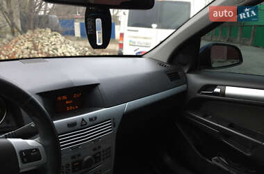 Универсал Opel Astra 2009 в 
