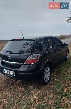 Хэтчбек Opel Astra 2007 в Ракитном