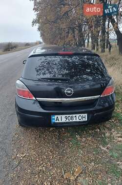 Хэтчбек Opel Astra 2007 в Ракитном