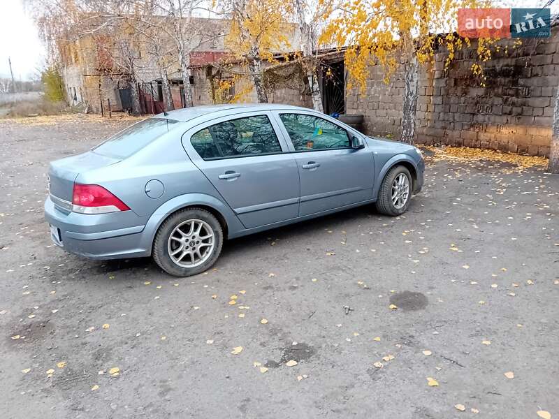 Седан Opel Astra 2008 в Дружковке