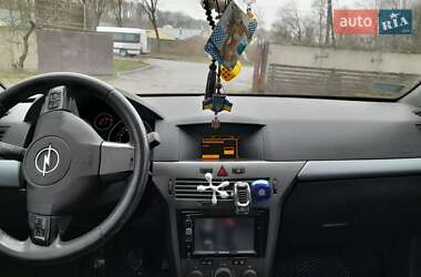 Універсал Opel Astra 2006 в 