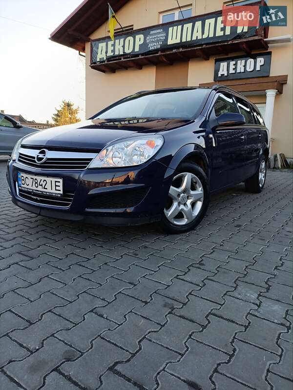Універсал Opel Astra 2008 в Дрогобичі