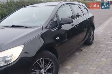 Универсал Opel Astra 2011 в Броварах