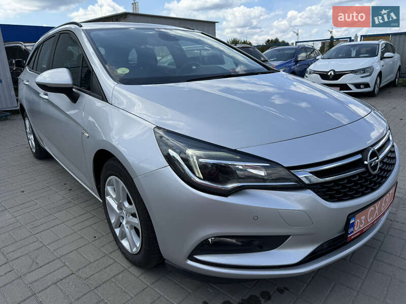 Универсал Opel Astra 2018 в Хмельницком