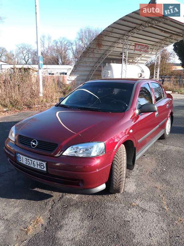 Седан Opel Astra 2006 в 