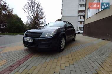 Хэтчбек Opel Astra 2006 в Звягеле