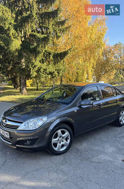 Седан Opel Astra 2008 в Умани