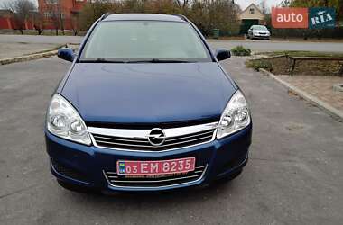 Универсал Opel Astra 2008 в Лохвице