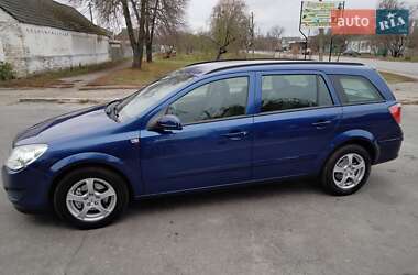 Универсал Opel Astra 2008 в Лохвице