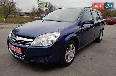 Универсал Opel Astra 2008 в Лохвице