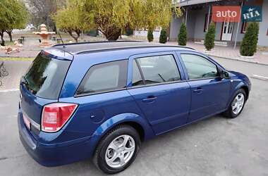 Универсал Opel Astra 2008 в Лохвице