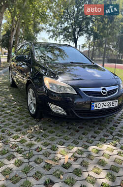 Opel Astra 2012