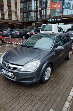 Универсал Opel Astra 2009 в Луцке