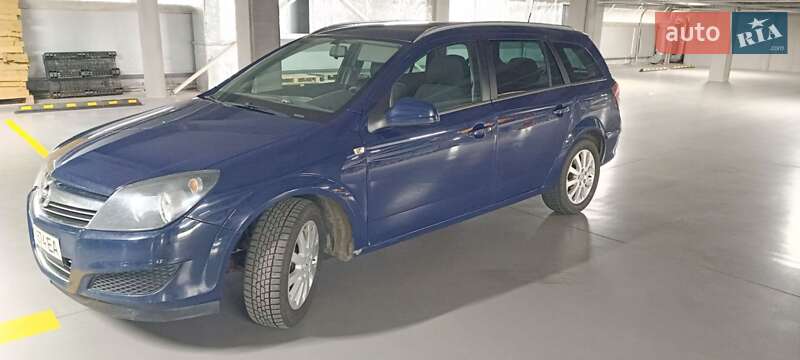 Универсал Opel Astra 2011 в Виннице