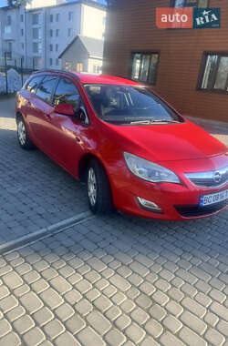 Opel Astra 2011