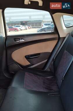 Седан Opel Astra 2015 в 