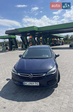 Универсал Opel Astra 2017 в Стрые