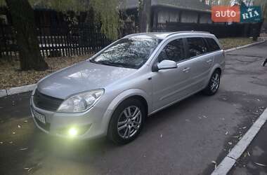 Универсал Opel Astra 2007 в Ровно