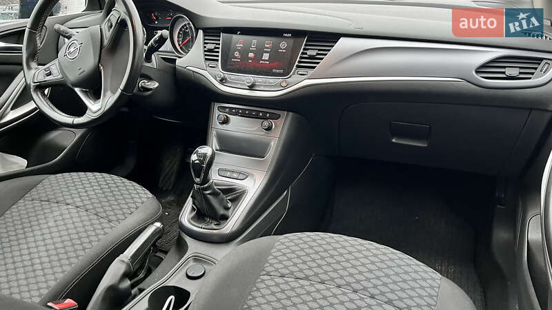 Універсал Opel Astra 2017 в Вінниці