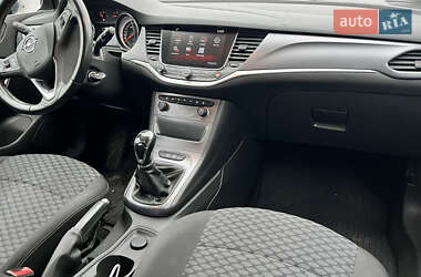 Универсал Opel Astra 2017 в 