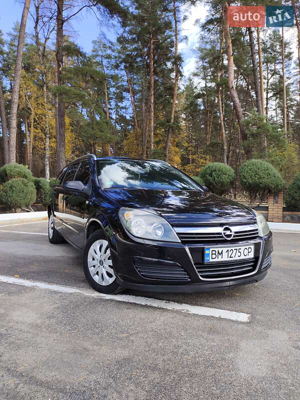 Универсал Opel Astra 2005 в Лебедине