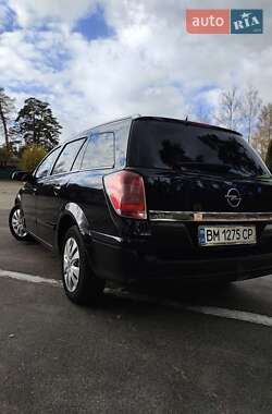 Универсал Opel Astra 2005 в Лебедине