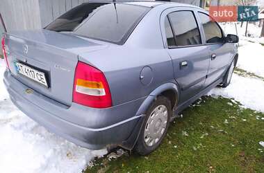 Седан Opel Astra 2008 в Надворной