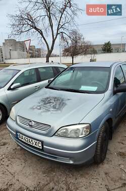 Седан Opel Astra 2002 в Києві